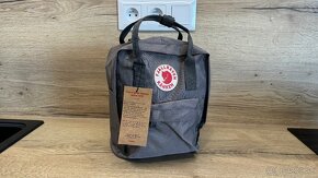 Fjällräven Kånken Batoh Mini  Nové Šedý - 3