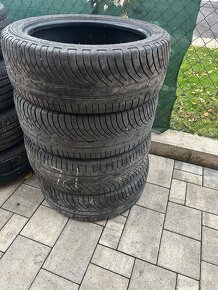 Michelin Pilot Alpin 235/45 R19 - 3