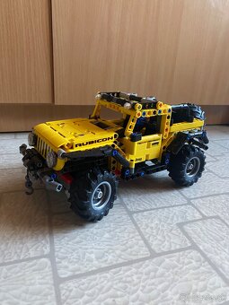 LEGO® Technic 42122 Jeep Wrangler - 3