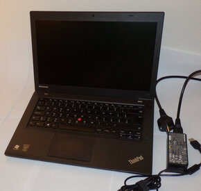 Lenovo T440 s dokovacou stanicou - 3