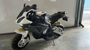 Detská elektrická motorka BMW S1000RR - 3