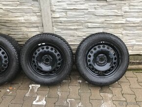 5x112 R17 zimna sada 215/65 R17 Nokian zimne pneu - 3