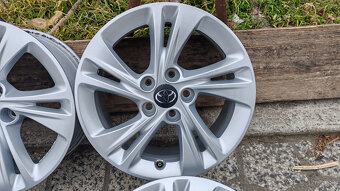 5x108 R16 --- TOYOTA PRO ACE ... - 3