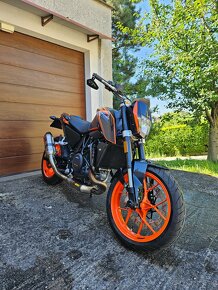 KTM DUKE R 690 2018 4500km  54kw - 3