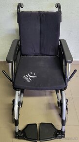 invalidny vozík 40cm AL pre nižšie postavy + podsedak - 3