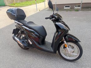 Honda SH125i Smart Top Box - 3