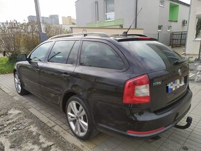 Škoda Octavia Combi 2.0 TDI CR DPF RS - 3