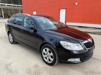 Škoda Octavia Combi 1.6 TDI CR Elegance - 3