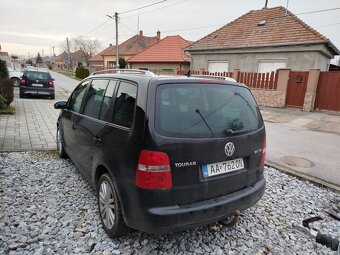 VW Touran 2.0 TDI Highline - 3