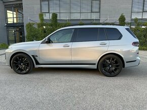 BMW X7 M60i xDrive, ZÁRUKA+BEZPLATNÝ SERVIS,MAXIMÁLNA VÝBAVA - 3