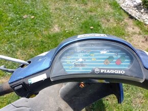 Predám skúter Piaggio zip 50ccm 2T - 3