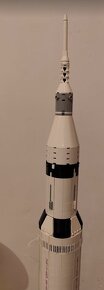 LEGO 92176 Vesmirna lod Apollo Saturn V - 3