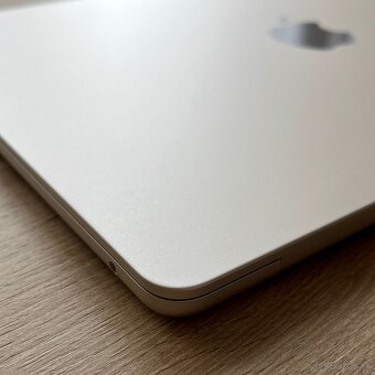 Apple MacBook M2 2022 - 3