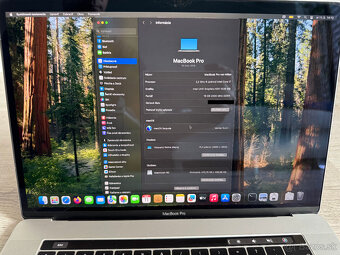 Macbook Pro 15" 2018 (16GB RAM, 512GB SSD) - 3