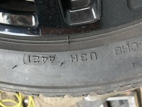 BMW originál alu +zánovní pneu 225/45r17 - 3