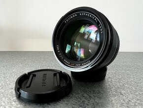 56mm f1.2 portrétny objektív pre Fujifilm X - 3