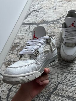 Predám Air Jordan 4 Retro White Oreo - 3