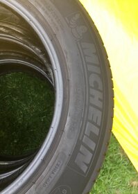 205/60 r16 letné Michelin 96W - 3