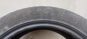 225/45R17 - 3