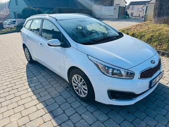 KIA cee'd 1.6 GDi Comfort Plus SW 1.MAJITEL ČR - 3