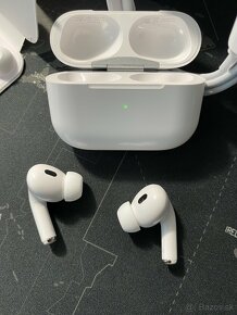 Apple AirPods Pro 2 - 3