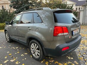 Prodam Kia Sorento 2.2CTDI 4x4 najeto 160tis.km - 3