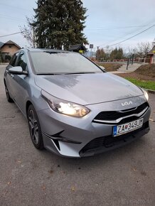 Kia Ceed 1,0 T-GDi 74kW Gold plus - 3