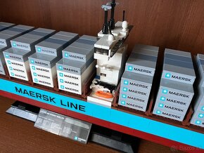 Lego Maersk Line Triple-E Creator 10241 - 3