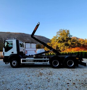 IVECO TRAKKER 450 / 6x4 / naťahovák kontajnerov - 3