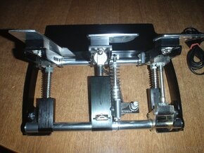 Celokovové pedály Fanatec Clubsport Pedals V2 - 3