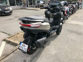 PIAGGIO MP3 530 HPE EXCLUSIVE E - Zľava 1.000 € - 3