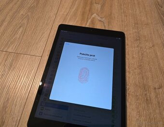 Apple iPad 7 128gb Cellular - 3