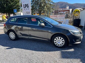 Opel Astra Sport Tourer 1.4 LPG - 3