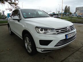 Volkswagen Touareg II 3.0 V6 TDI BMT Premium 4MOTION - 3