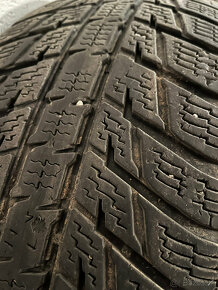 NOKIAN 225/60 R18 - 3