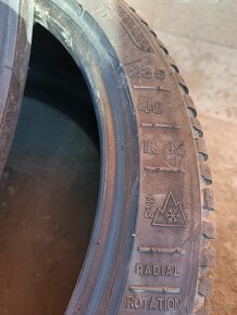 Predám pneumatiky 2ks 235 /40 R18 - 3