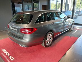 Mercedes-Benz C 300 d 4MATIC kombi - 3