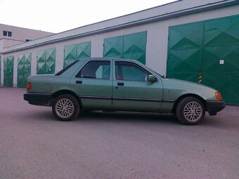 Predám FORD Sierra 2,0i Ghia 1988 - 3