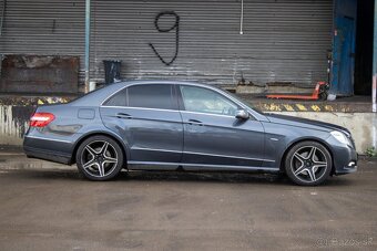 Mercedes-Benz E 350 cdi W212 Sedan Blue Elegance 4matic - 3