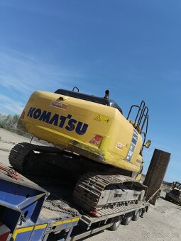 Komatsu PC 240 - 3