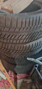 Continental 235/55 R18 - 3