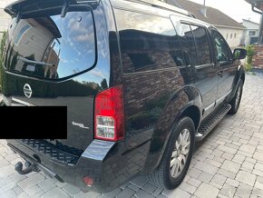 Nissan Pathfinder 3,0 DCi V6 - 3