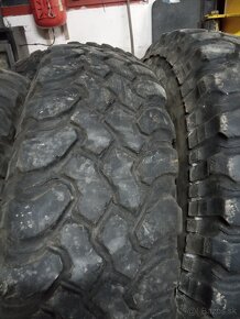 Bfgoodrich  235/85R16 - 3