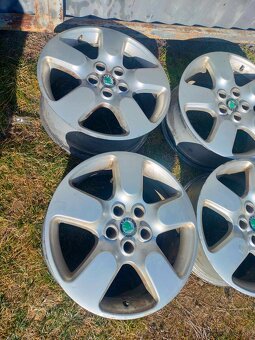 4ks alu disky orig. Škoda 5x112 R17 - 3