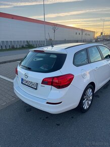 Opel Astra J 2011 - 3