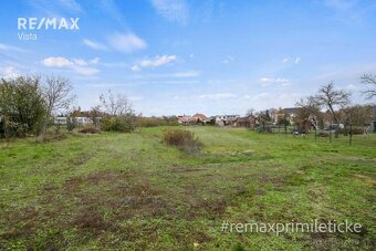 SKVELÁ INVESTÍCIA/GREAT INVESTMENT - PREDAJ - STAVEBNÝ POZEM - 3