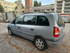 Predám Opel Zafira 1.8 benzín 2002 - 3