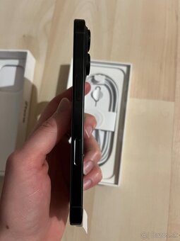 Apple iPhone 16 Pro 256GB - 3