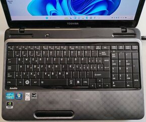 Toshiba L750, Intel Core i3-2,20 Ghz,8-GB RAM,500 GB HDD - 3