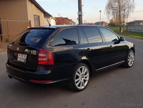 Škoda Octavia Combi 2.0 TDI RS - 3